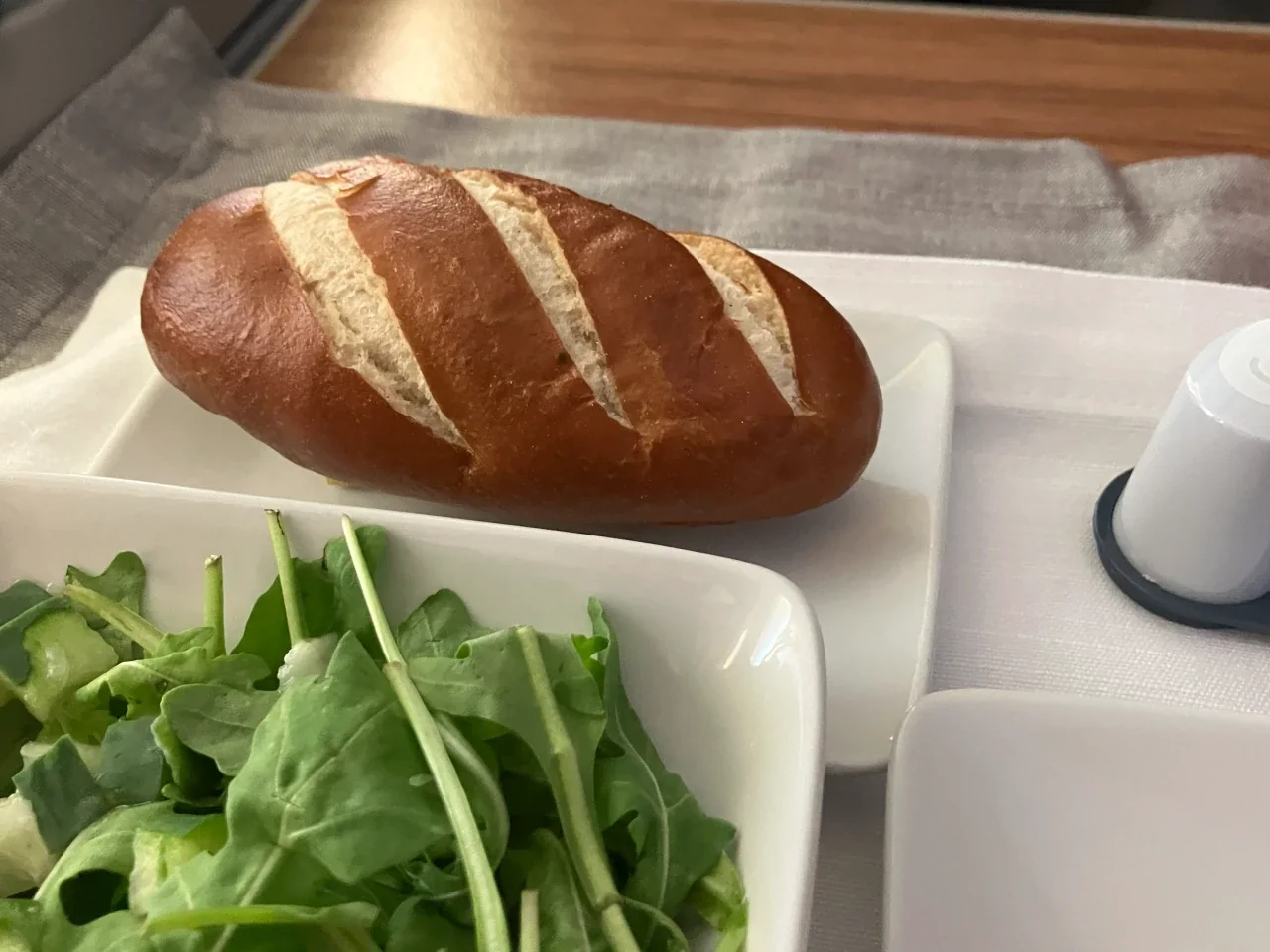 AA 235 FCO–JFK bread salad