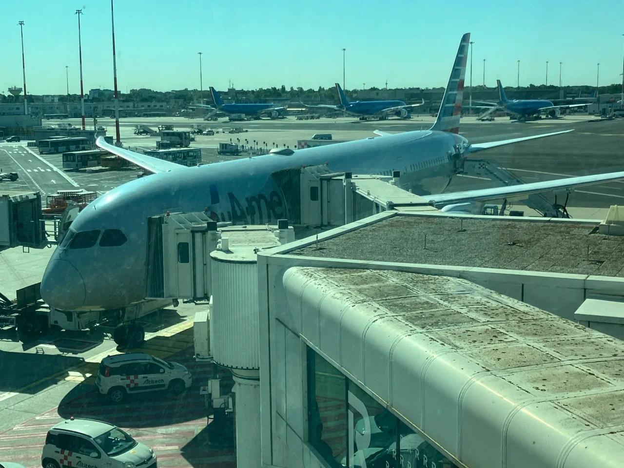 AA 235 FCO–JFK aircraft at fco