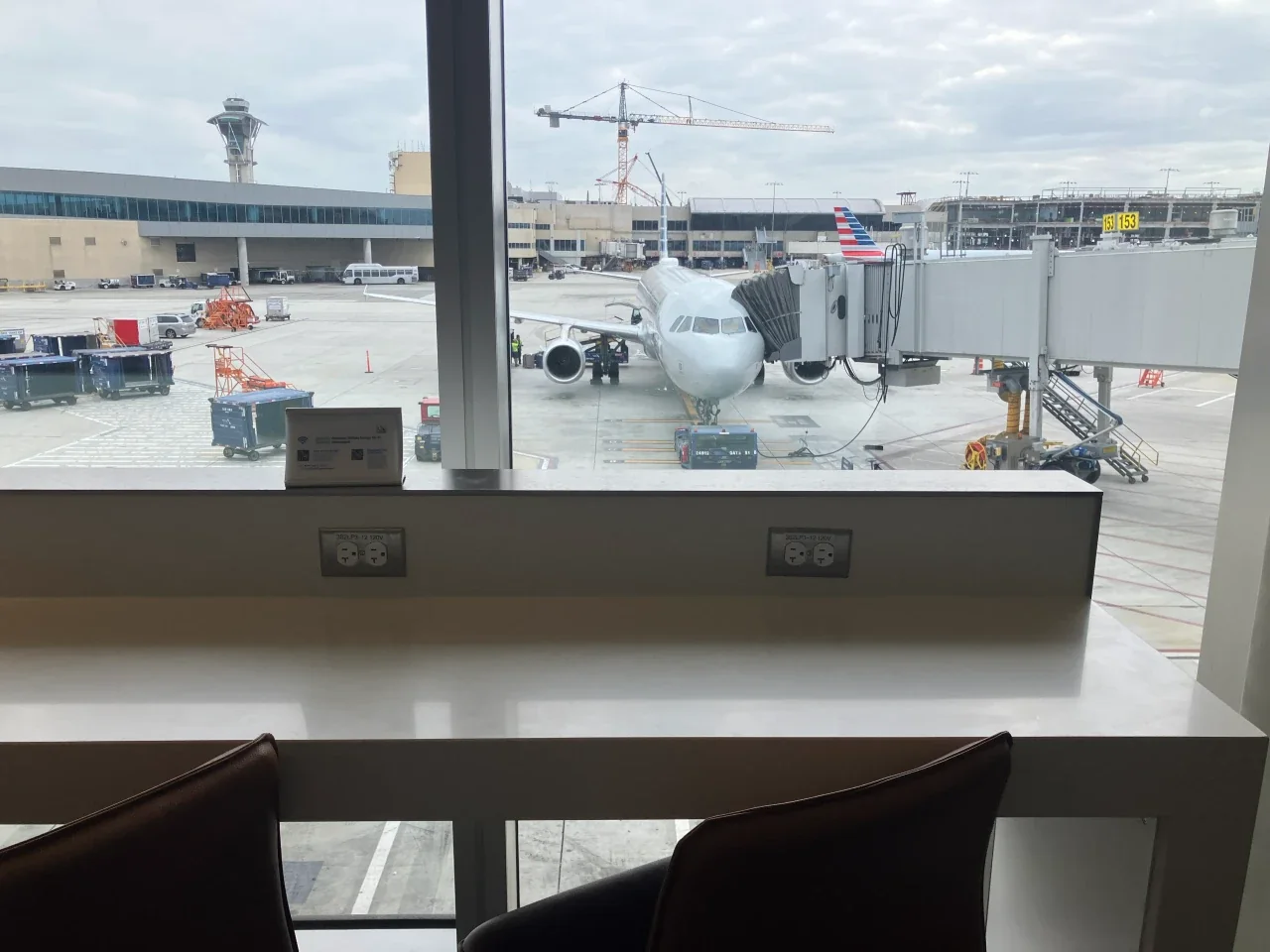 Tarmac views from the temporary Admirals Club at LAX