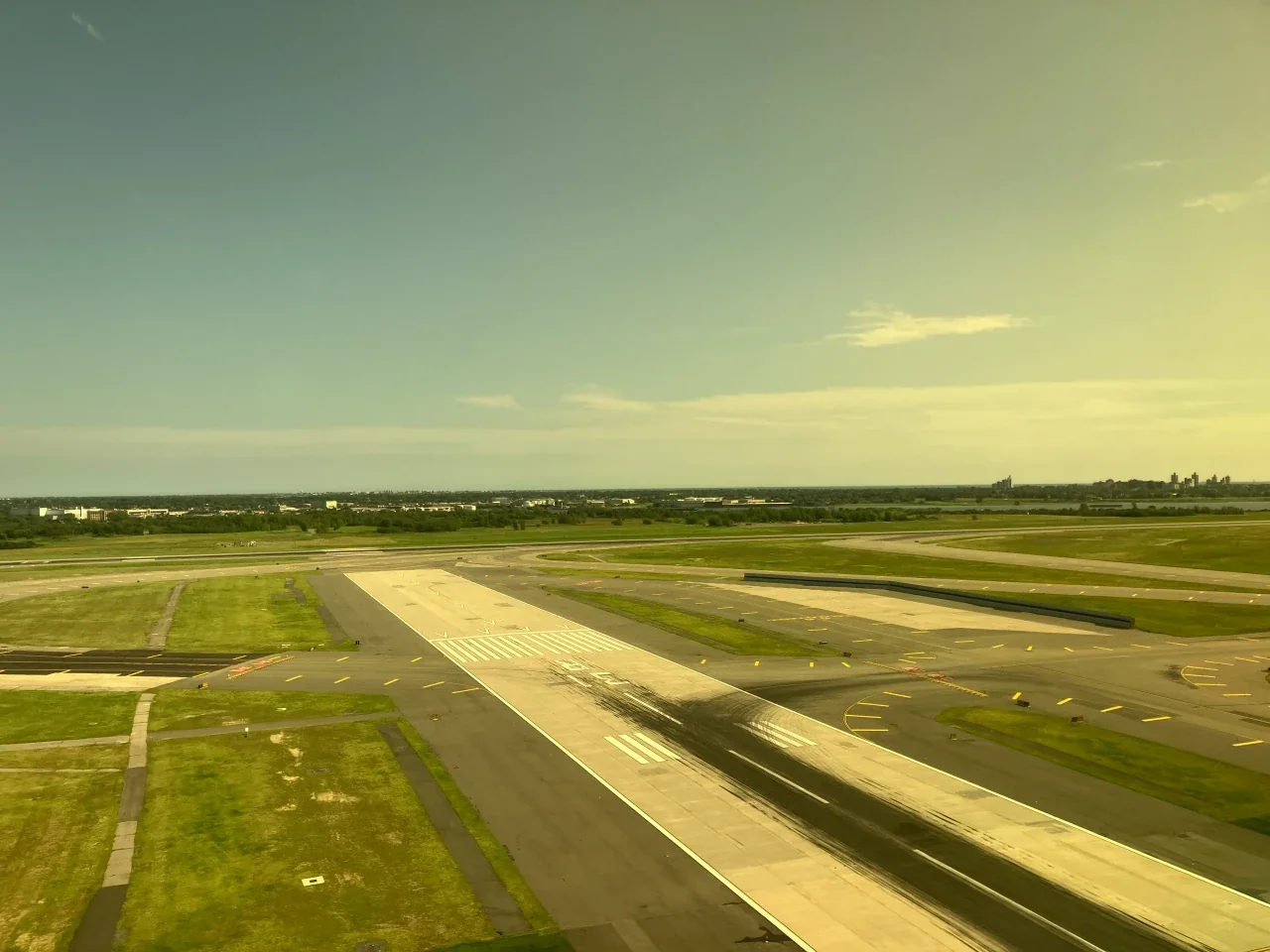 AA 235 FCO–JFK jfk runway
