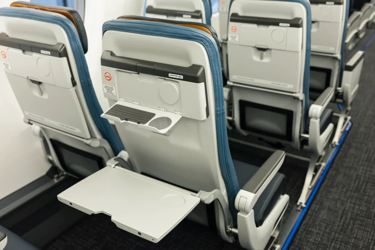 New RECARO seats with beverage and device holders