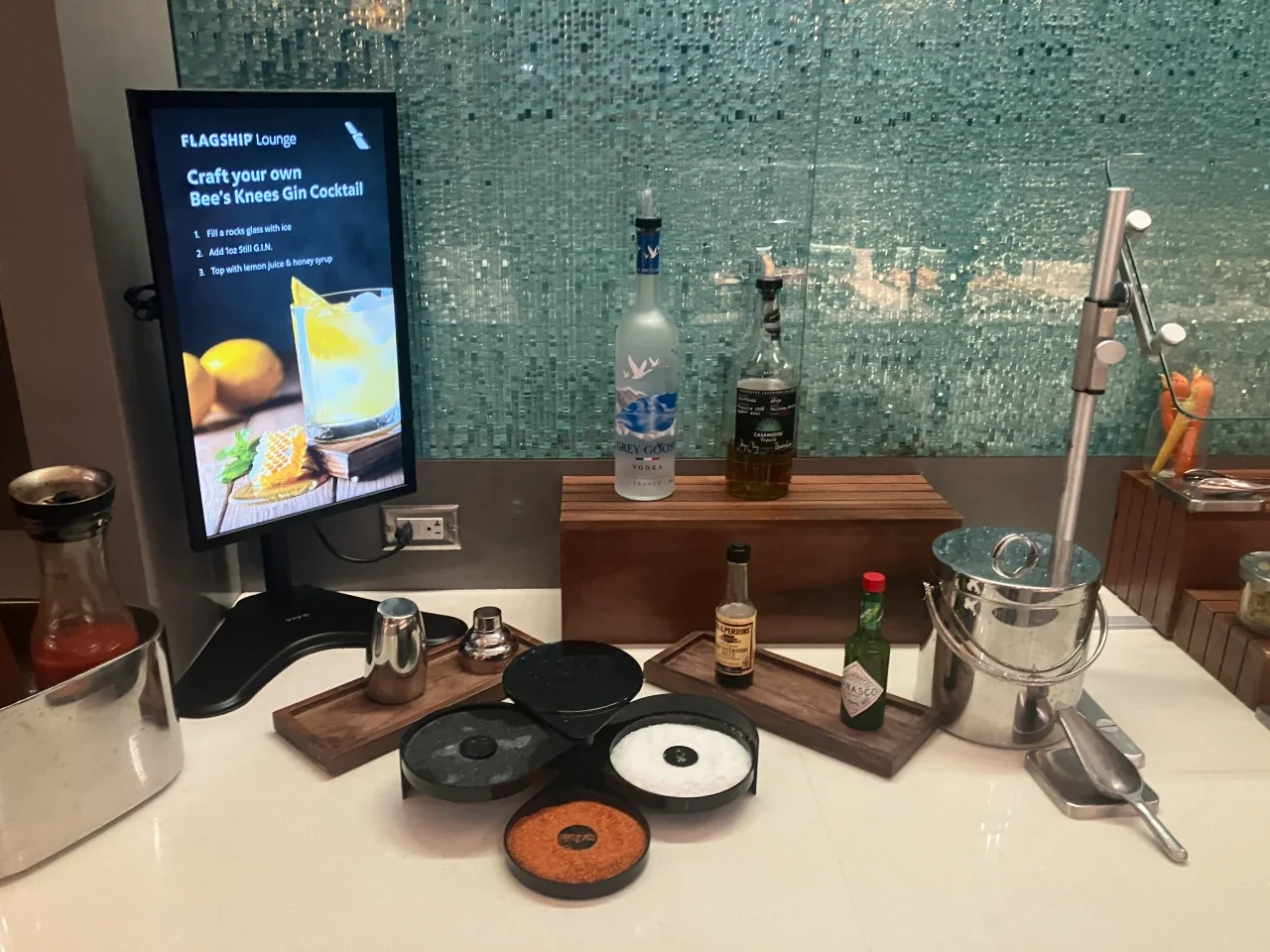 AA LAX Flagship Lounge