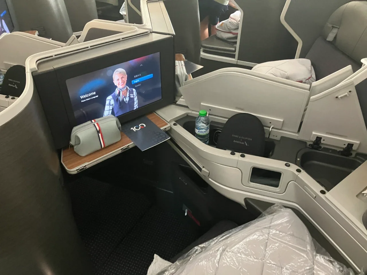 AA 235 FCO–JFK super diamond cabin